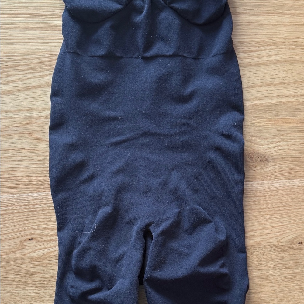 **Unworn** Skims Maternity Bodysuit